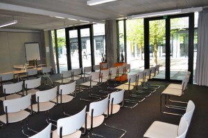 24042014_Kortrijk voka empty